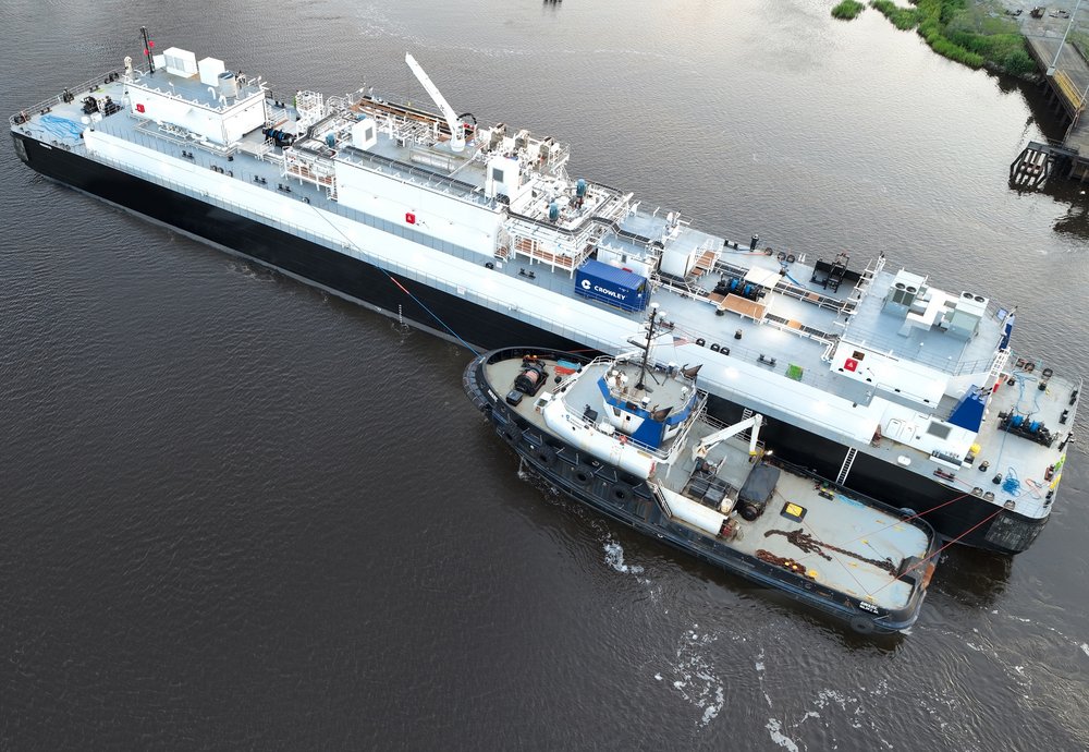 12,000 LNG Bunker Barge Progress